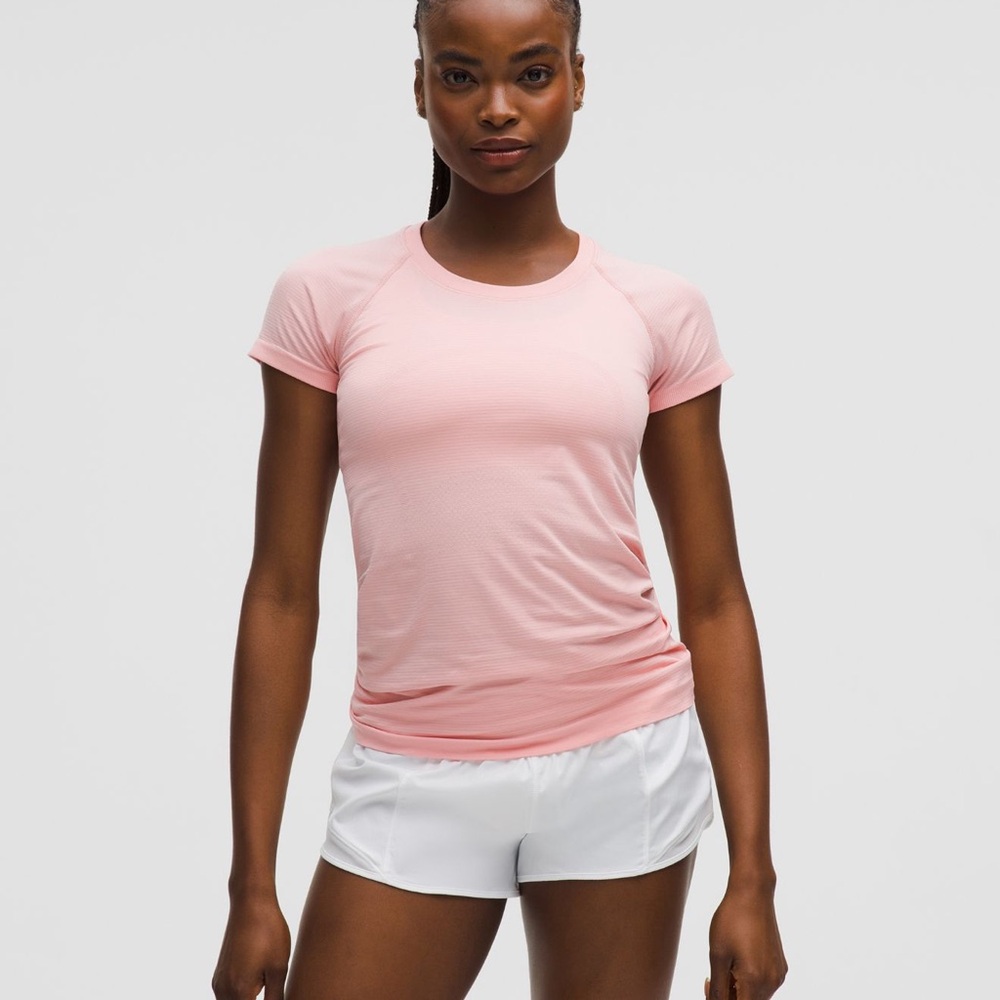 Lululemon Swiftly Tech Short Sleeve 2.0 Size 6